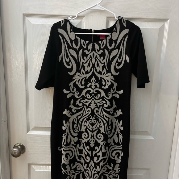 Sunny Leigh Ladies Dress with Damask detailing size M - Picture 1 of 6